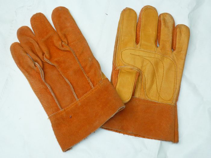 GUANTES ,OVEROLES Y MANDILES INDUSTRIALES